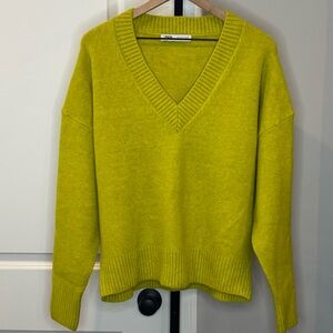 Zara Chartreuse V-Neck Knit Sweater Relaxed Fit NWOT Medium
